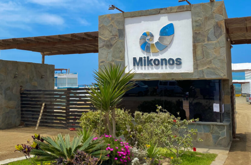 Presidente de Mikonos asegura que no vio a Dina y que si ingresó “habrá sido en la maletera” Presidente de Mikonos asegura que no vio a Dina y que si ingresó “habrá sido en la maletera”