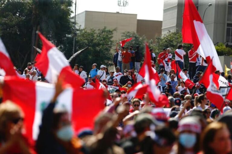 ¡Viva el Perú generoso!