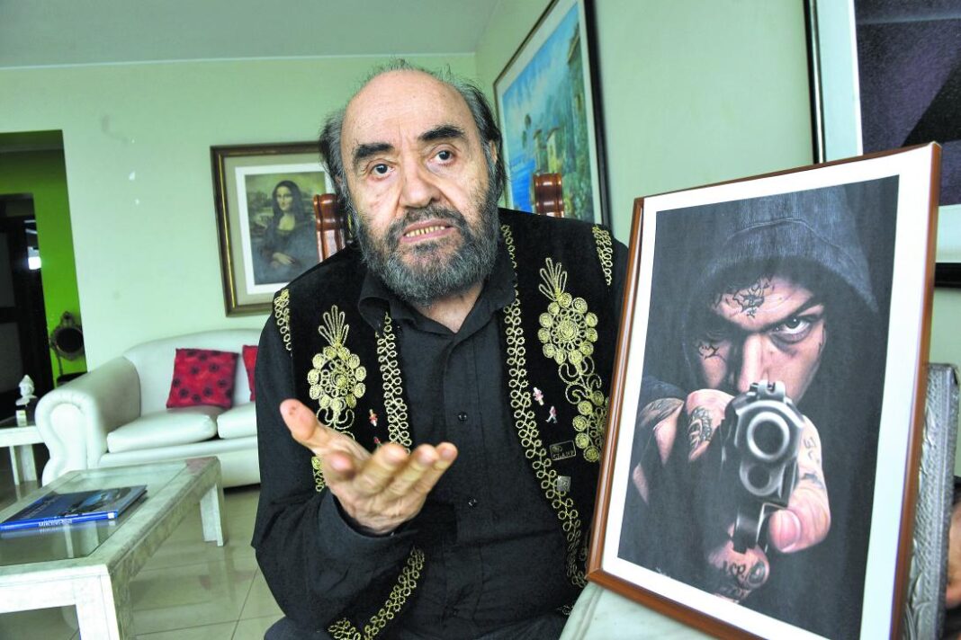 Enrique Galli: “Los sicarios no son enfermos mentales. Ellos tienen que pudrirse de por vida en la cárcel” Enrique Galli: “Los sicarios no son enfermos mentales. Ellos tienen que pudrirse de por vida en la cárcel”